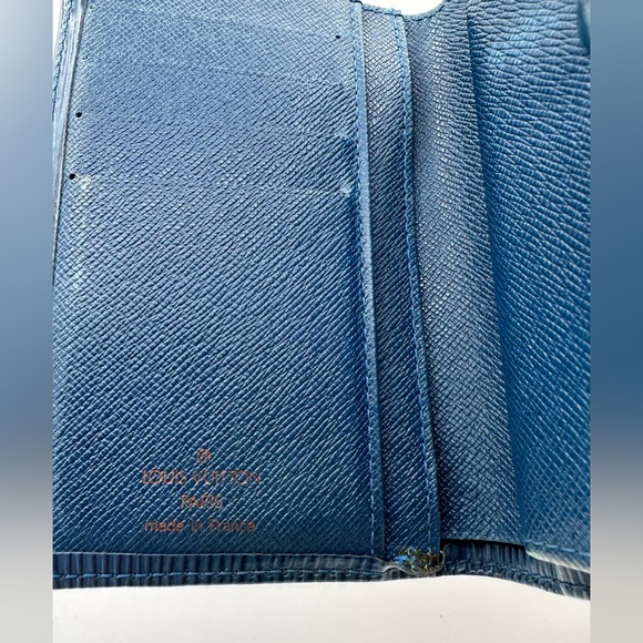 Louis Vuitton Blue Epi Leather Kisslock Wallet main image 6